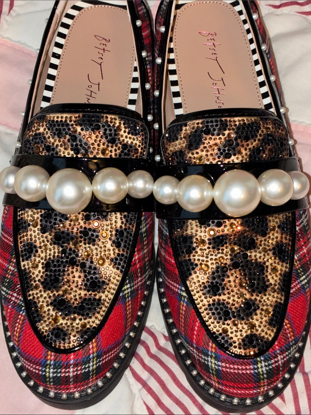 NEW Betsey Johnson Red Plaid & Leopard Print Pearl-Trim Loafers 8.5 - Picture 11 of 13
